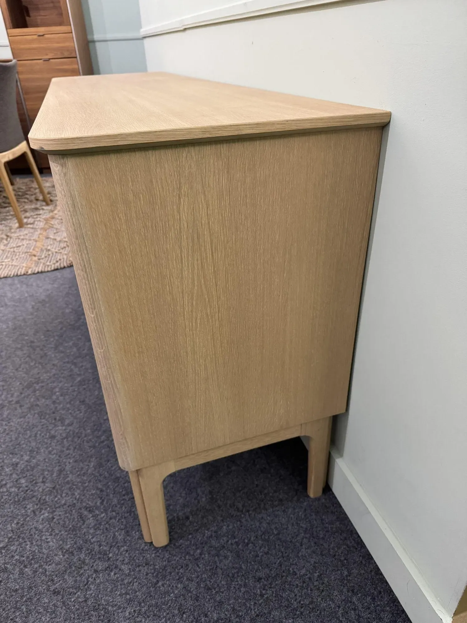 SM300 Extra Large Sideboard - Oak