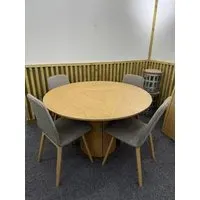 SM33 Round Dining Table Extendable - Oak
