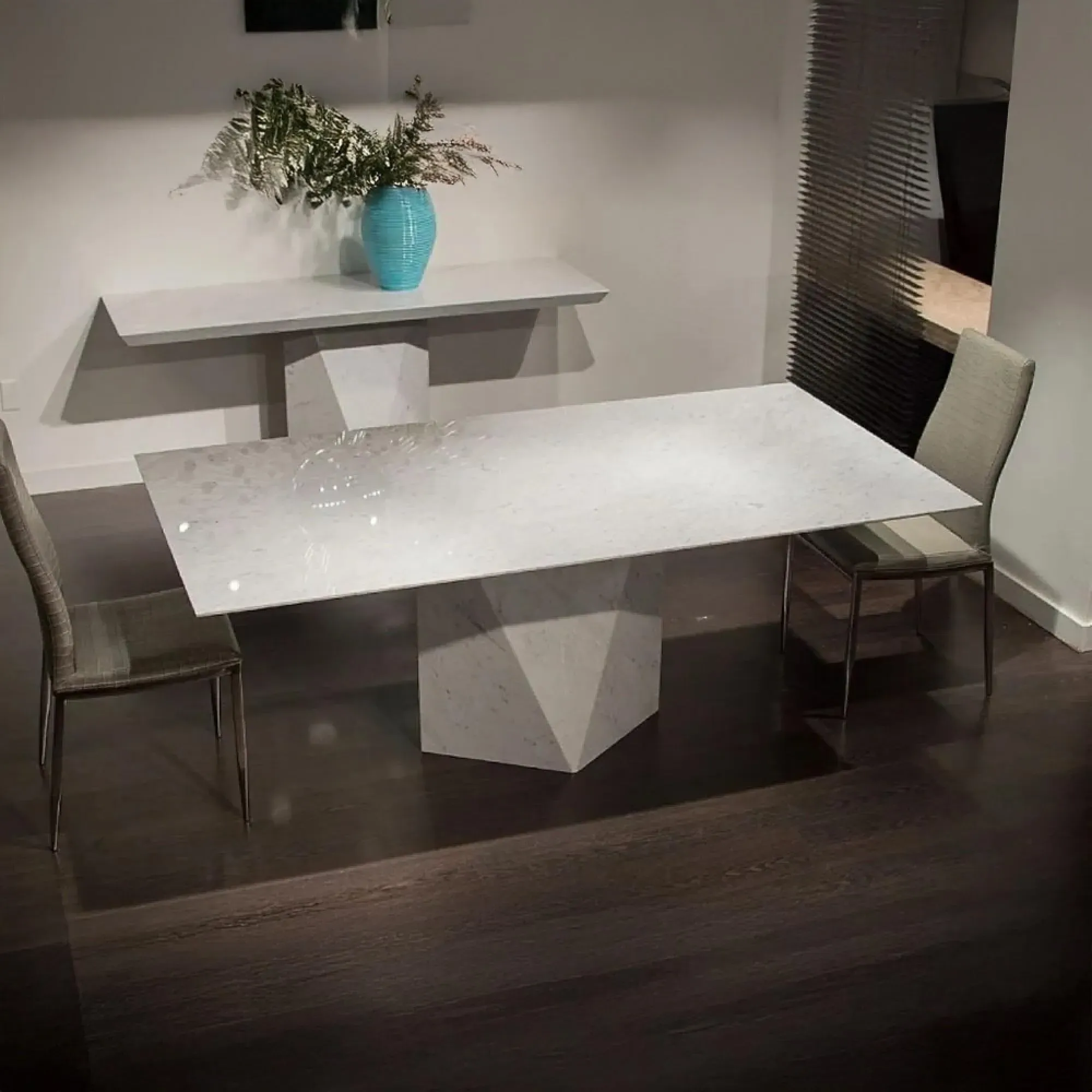 Freedom Pedestal Dining Table - Marble, Steel