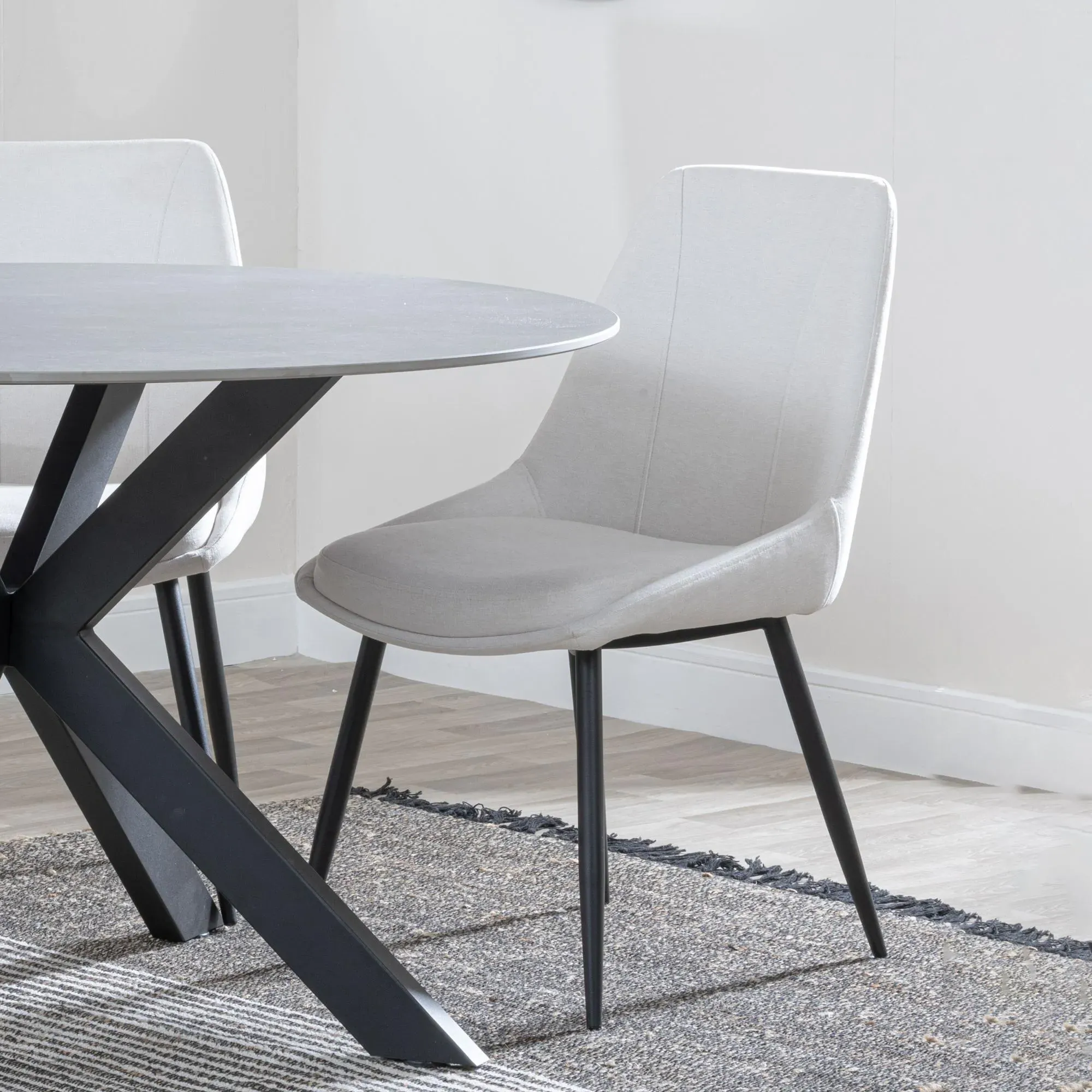 Anvik Extendable Dining Set with Darwin Chair - Black, Ceramic