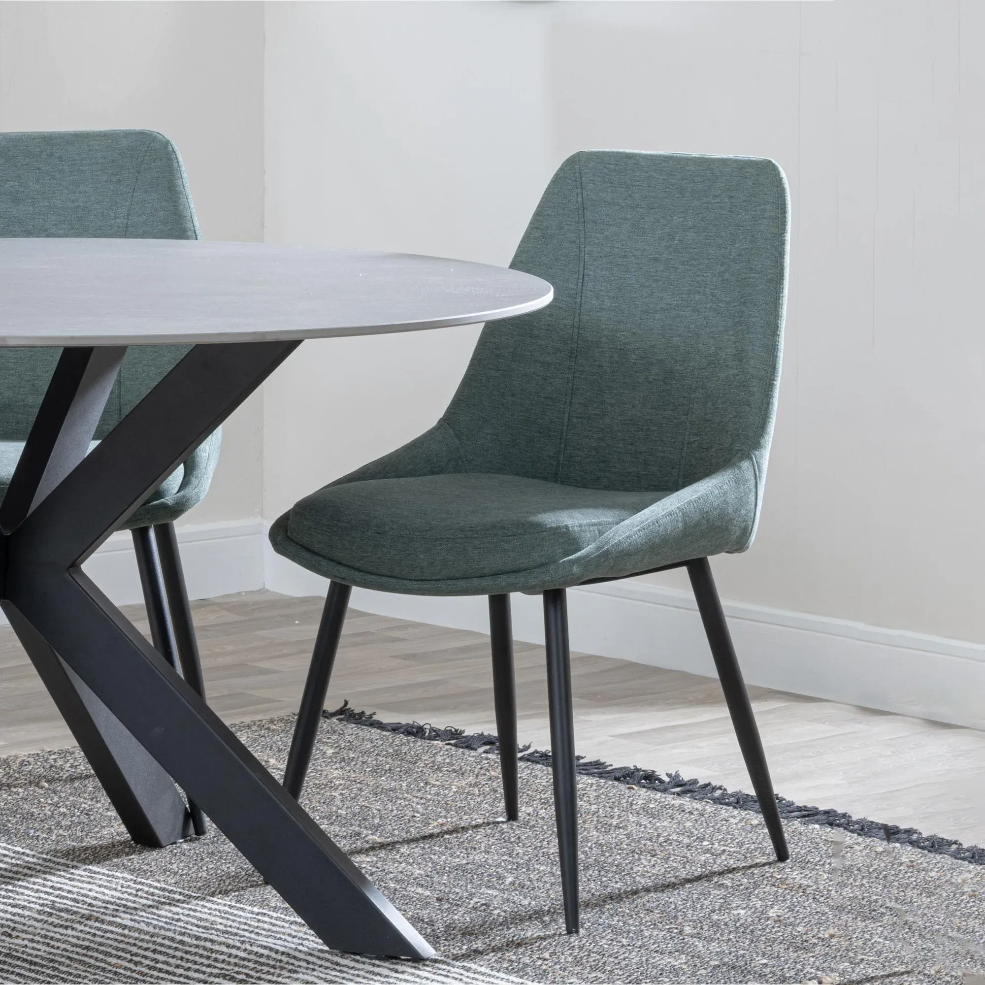 Anvik Extendable Dining Set with Darwin Chair - Black, Ceramic