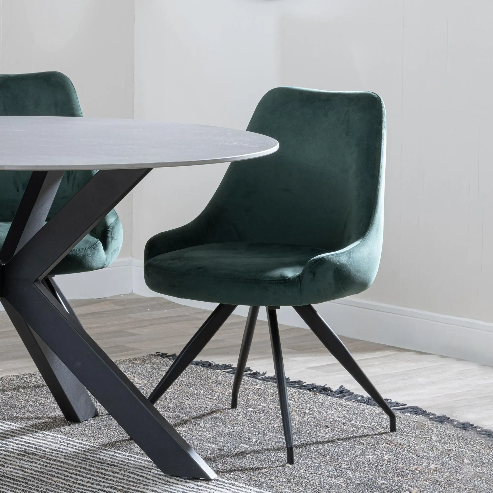 Bern Fluted Dining Set with Swivel Chairs - Green, Black