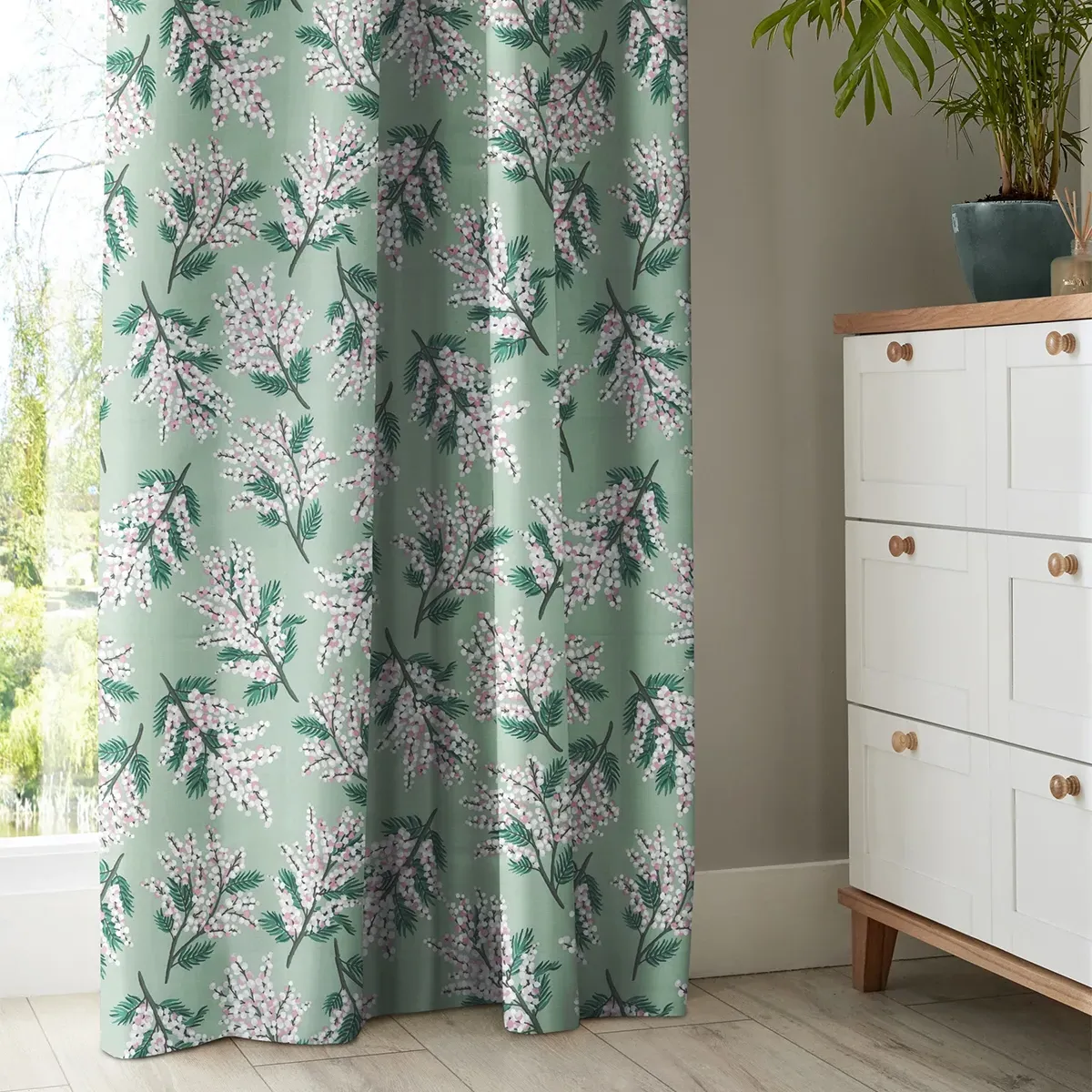 Cath Kidston Mimosa Flower Curtain - Multi, Cotton