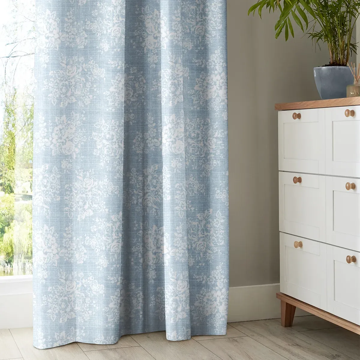 Cath Kidston Washed Rose Curtain - Grey, Cotton