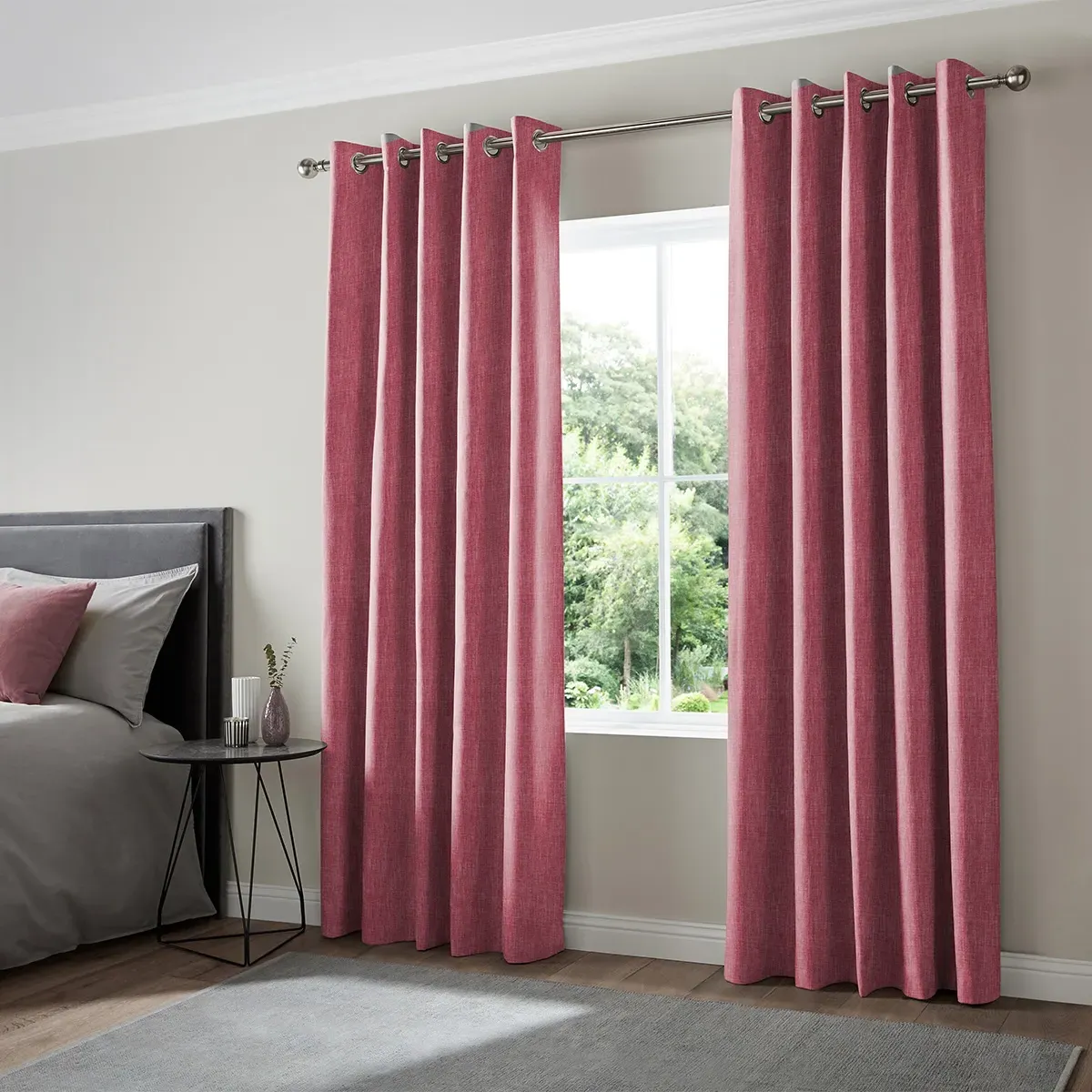 Foden Curtain - Strawberry, Polyester