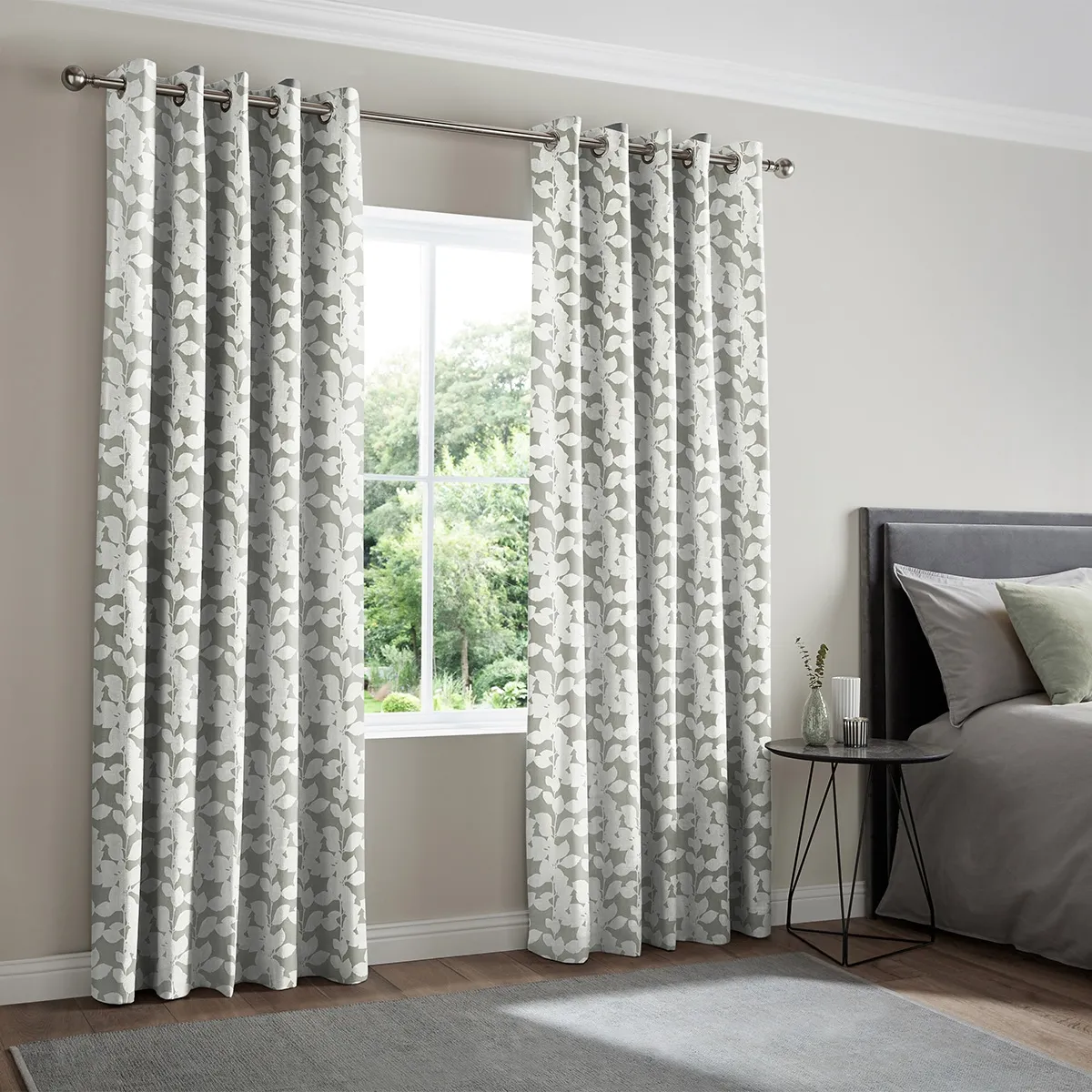 Jonas Floral Curtain - Ice