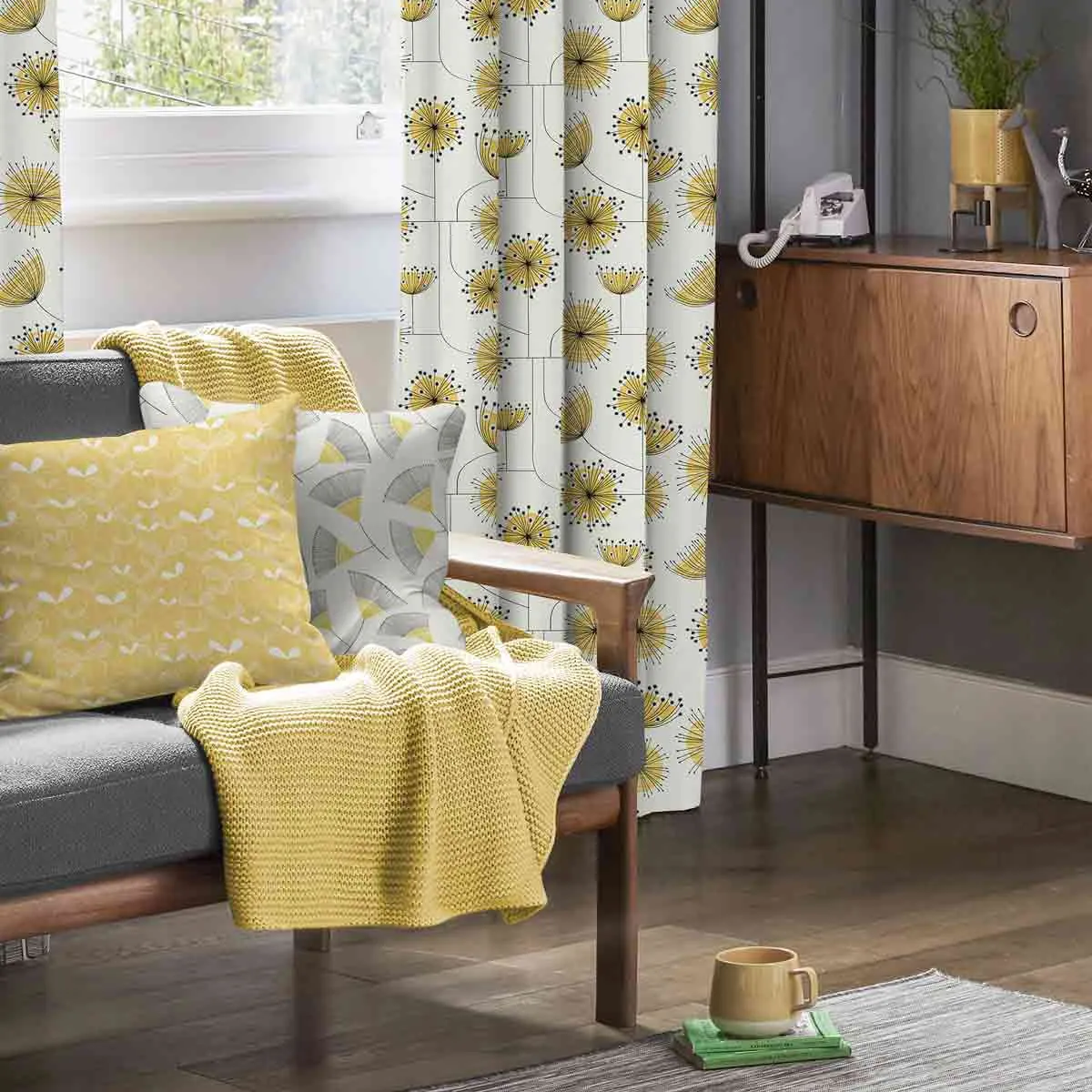 Missprint Dandelion Mobile Curtain - Sunflower Yellow, Cotton
