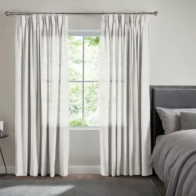 Pukki Oyster Curtain - Off-White