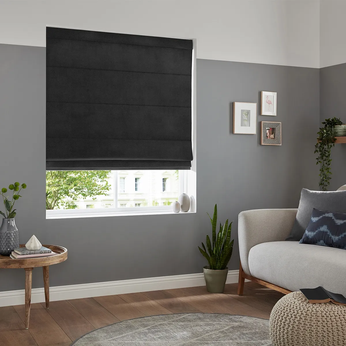 Rudiger Roman Blind - Ebony, Polyester