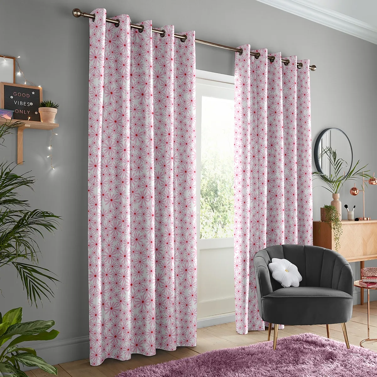 Skinny Dip Daisy Curtain - Pink, Cotton