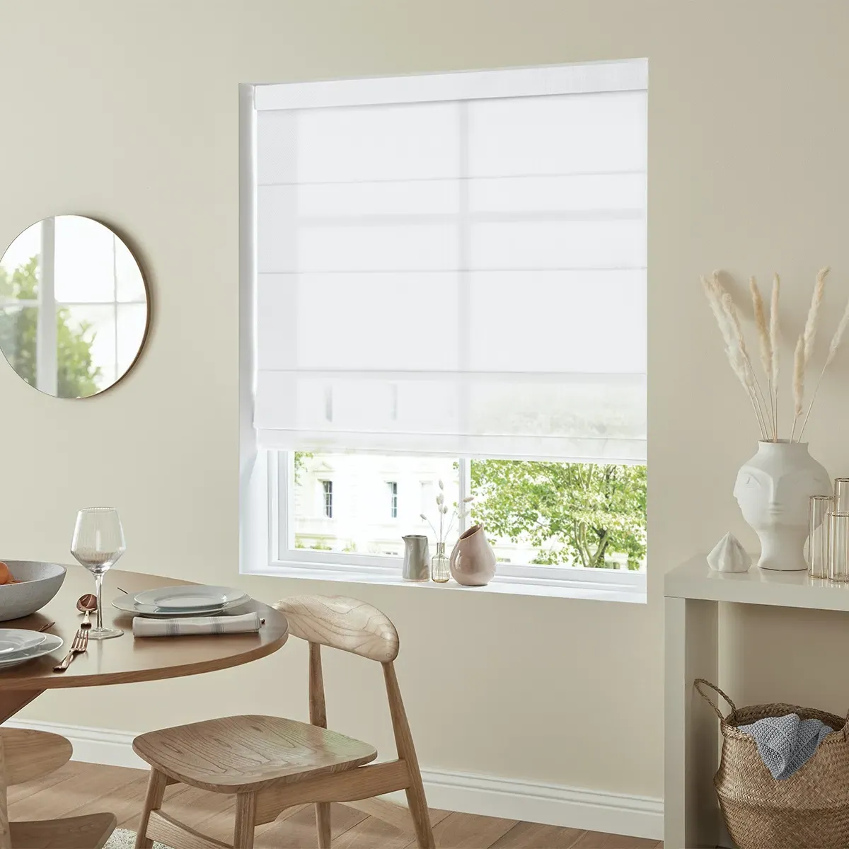 Zaha Roman Blind - Snow, Polyester