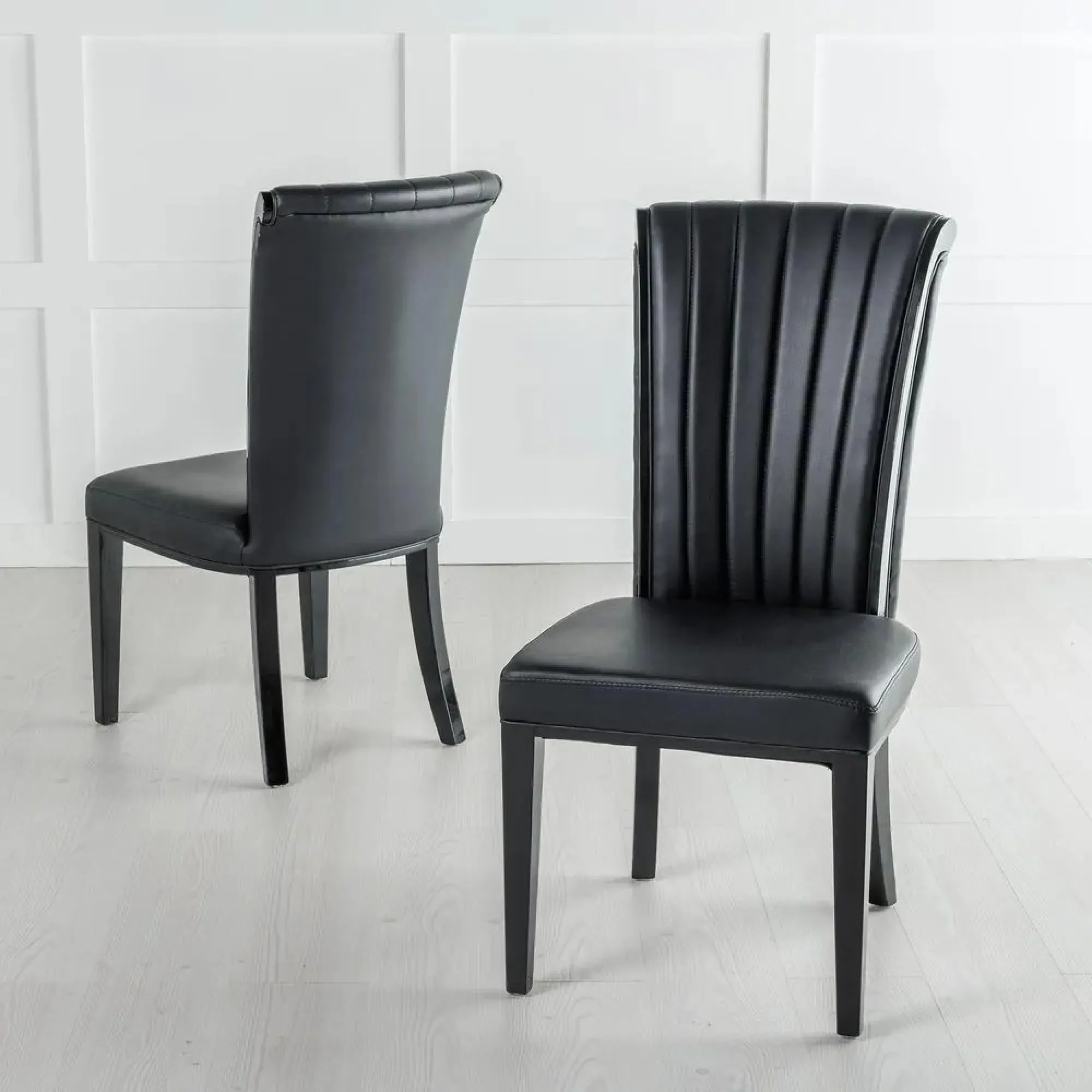 Carrera 4-Seater Round Dining Set with Cadiz Chairs - White, Leather