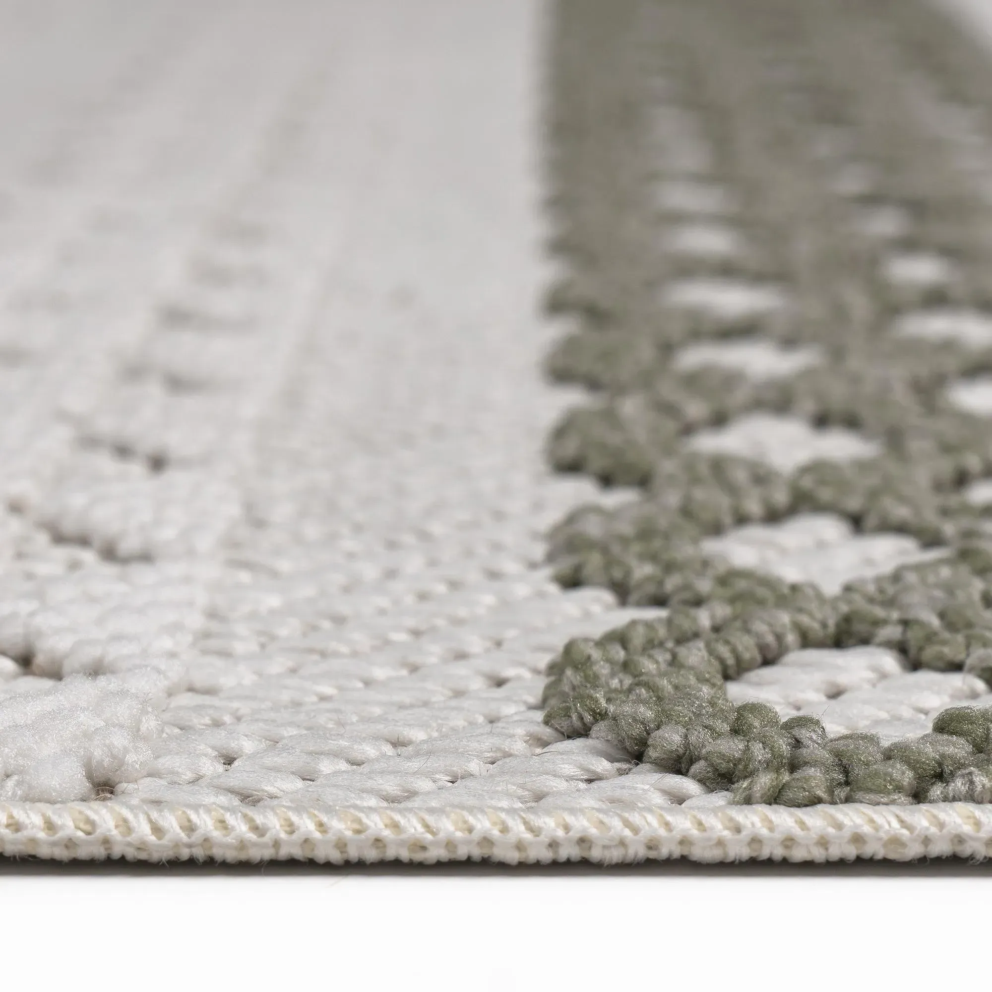 Madisyn Medium Rug - White