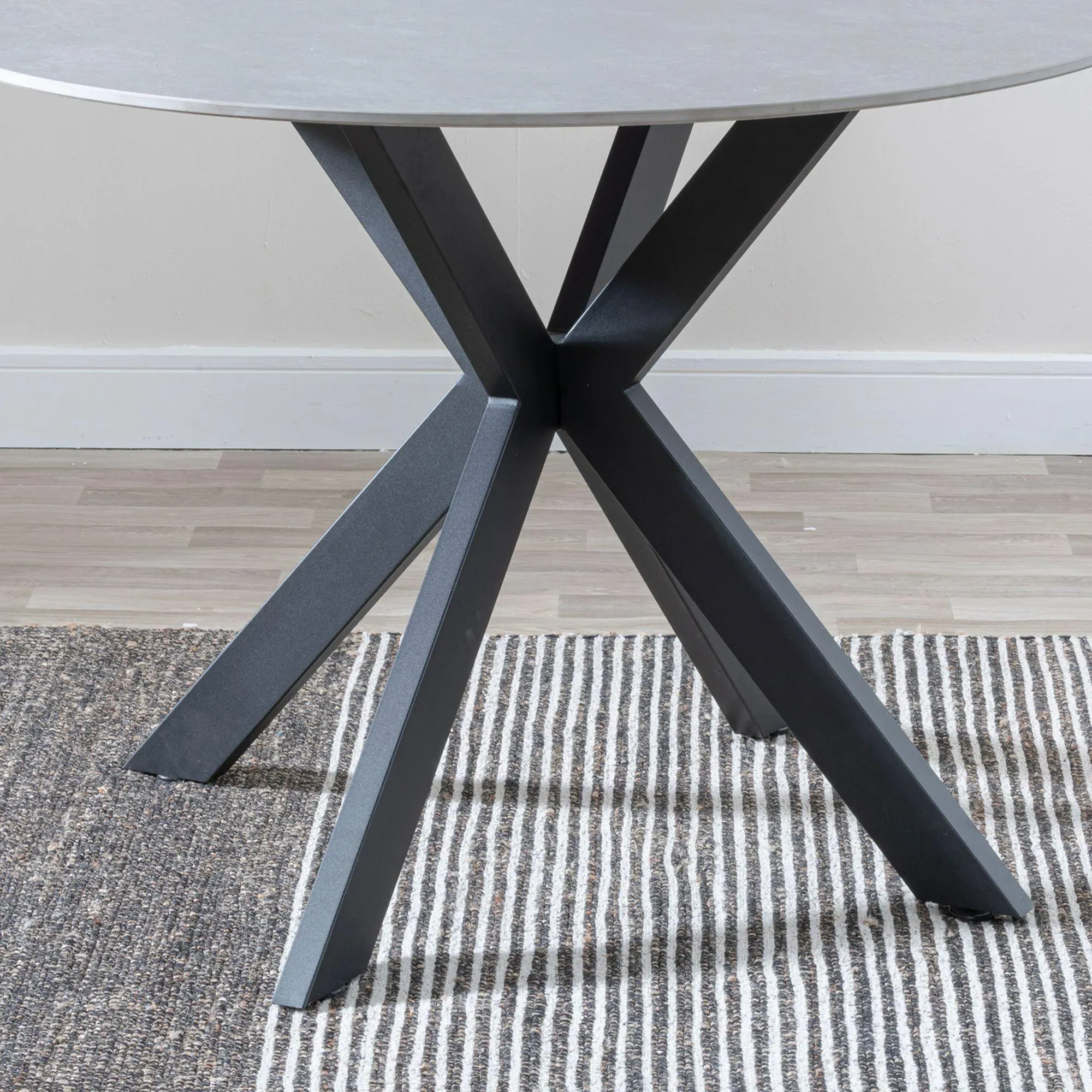 Novara 4-Seater Round Dining Set with Corona Chairs - Grey