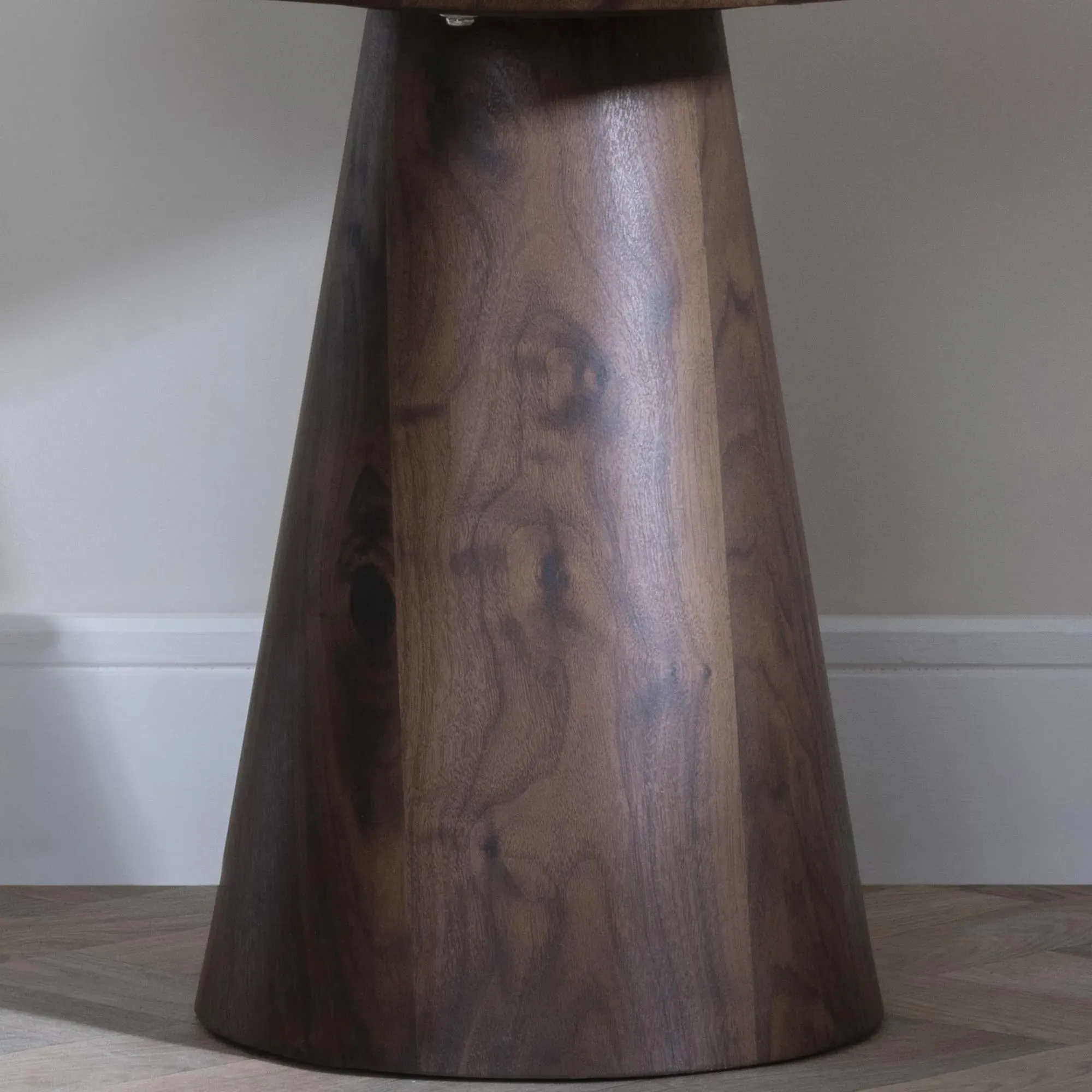 Palma Round End Table - Walnut