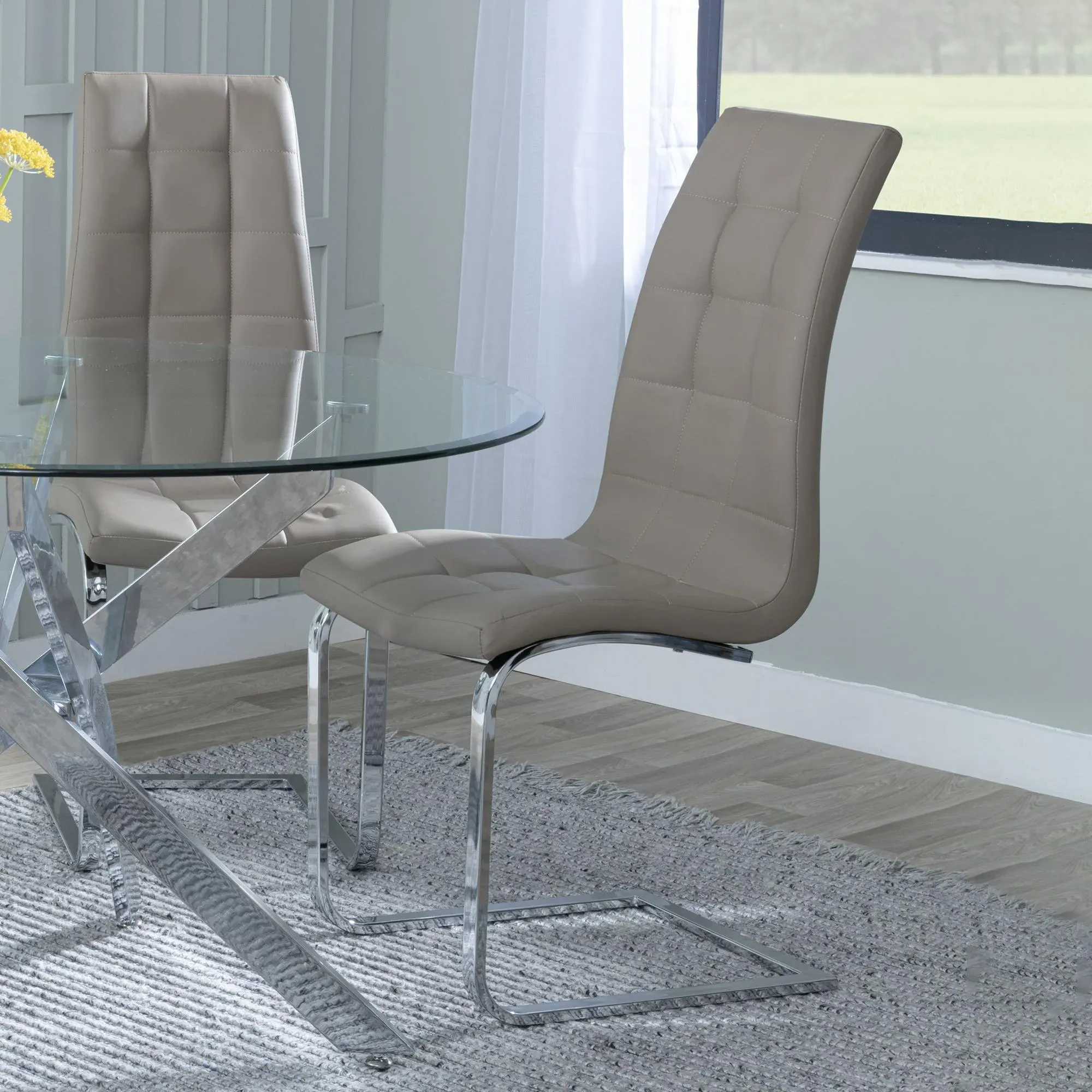 Rimini Dining Set with Jamison Chairs - White Gloss, Faux Leather