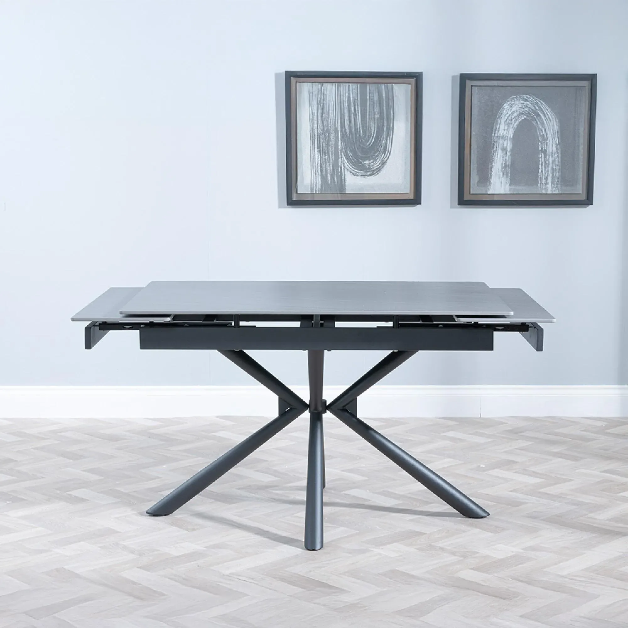 Ripon 4-6 Seater Extending Dining Table - Black, Ceramic