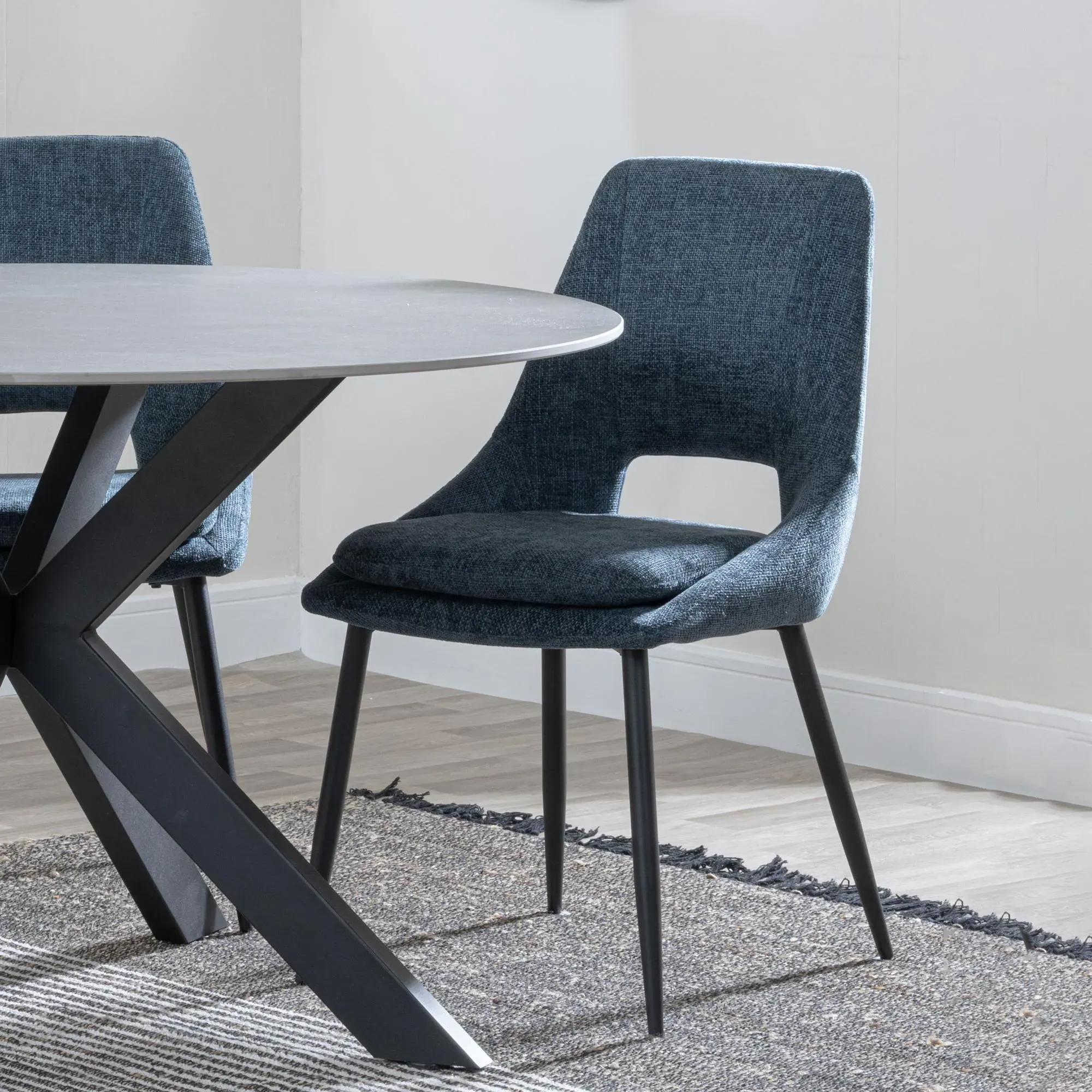 Ripon Extendable Dining Set with Peyton Chair - Black, Ceramic