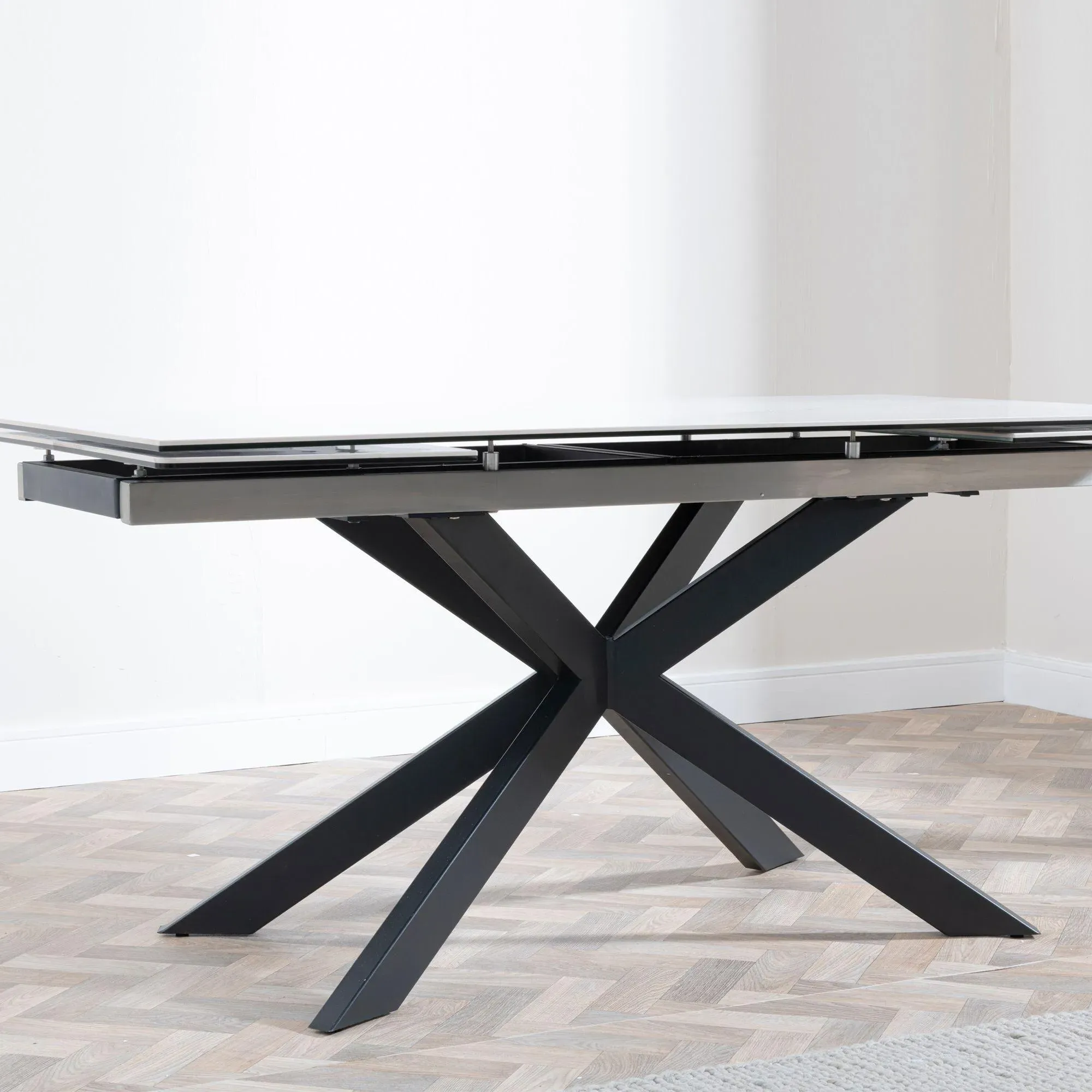 Sutton Extending Dining Set with Darwin Chair - White, Ceramic