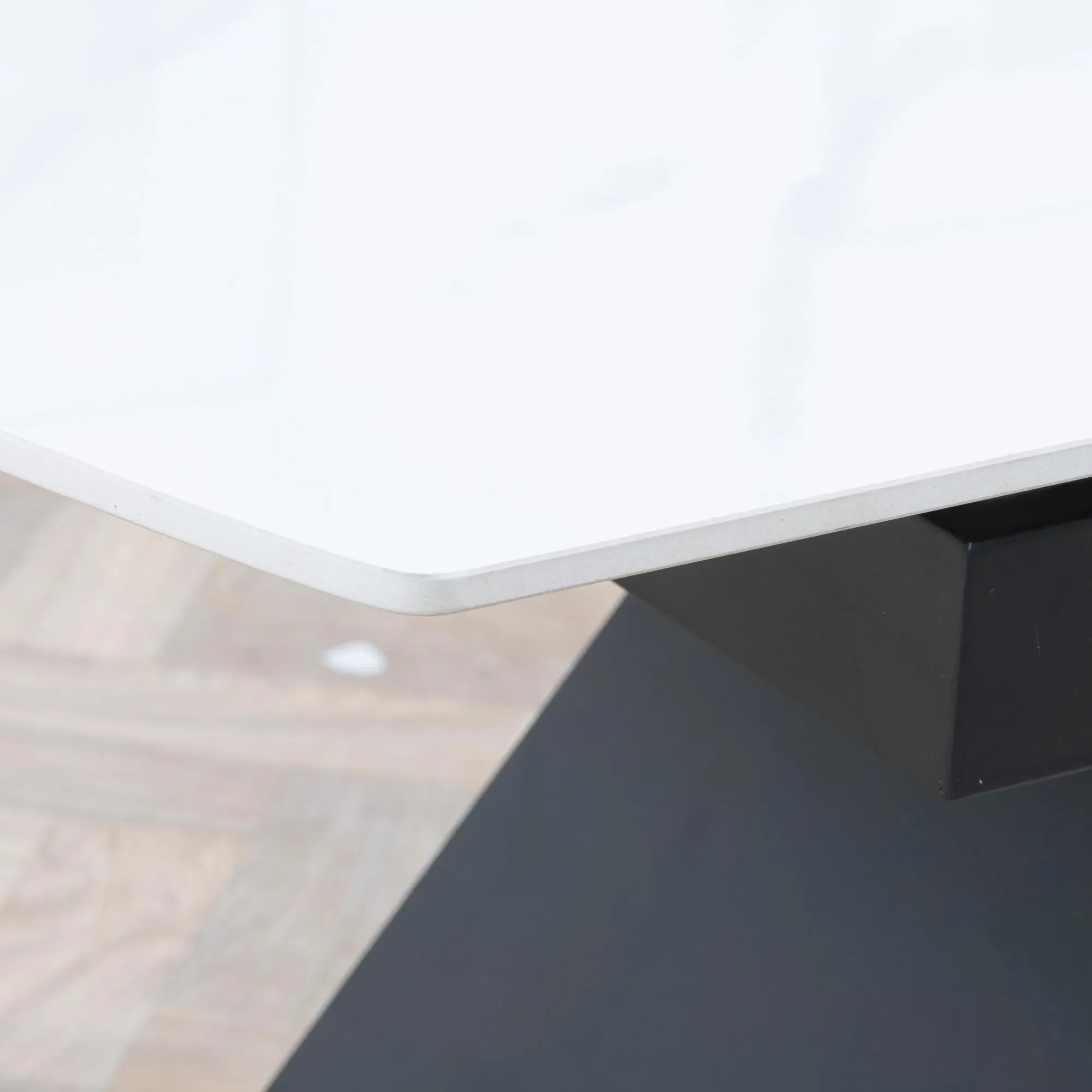 Westin Extending Dining Set with Arctic Swivel Chairs - White, Ceramic