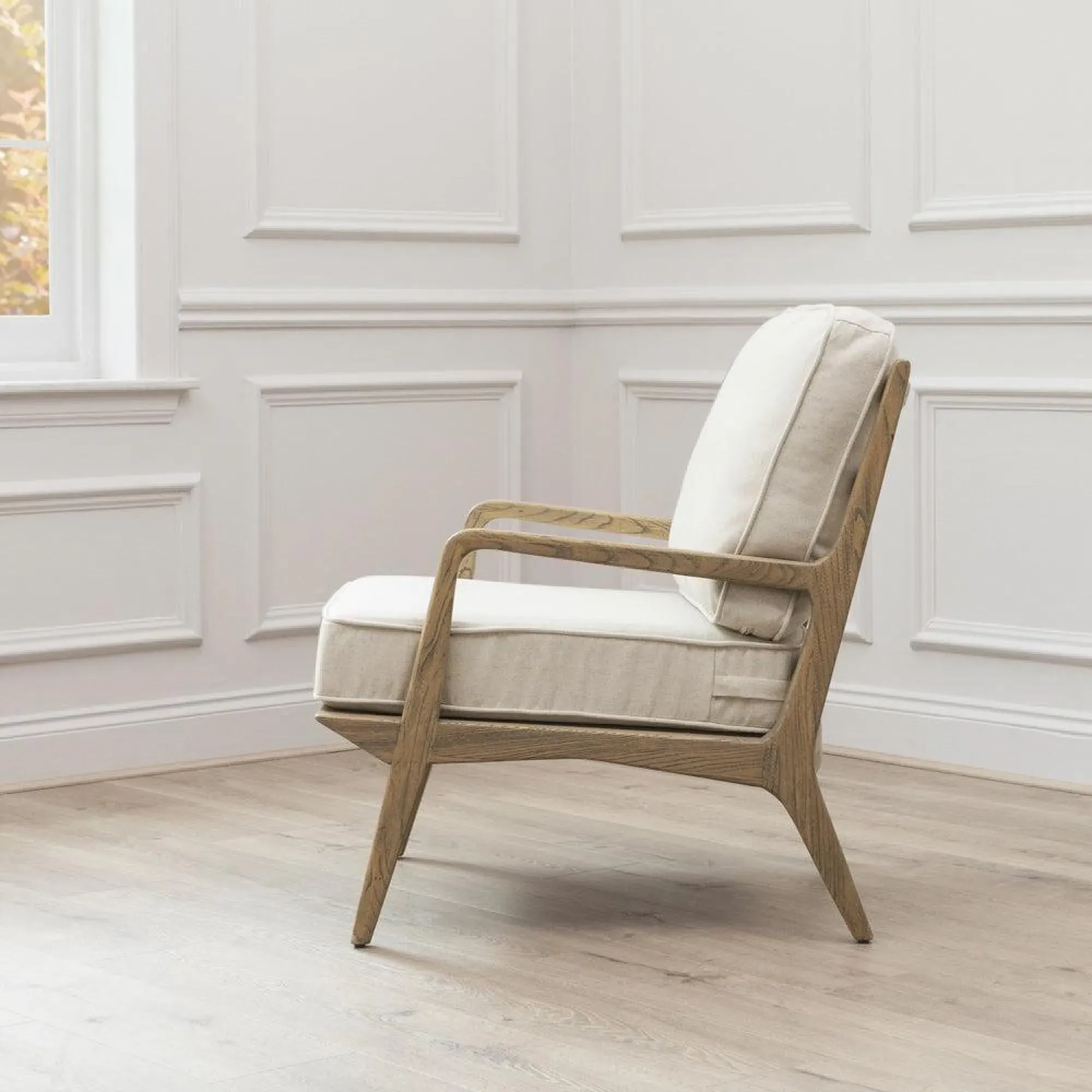 Idris Armchair - Warm Wood