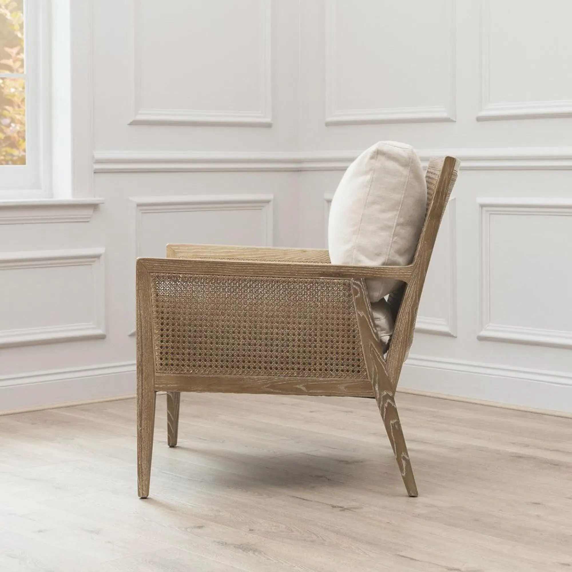 Kirsi Armchair - Oak
