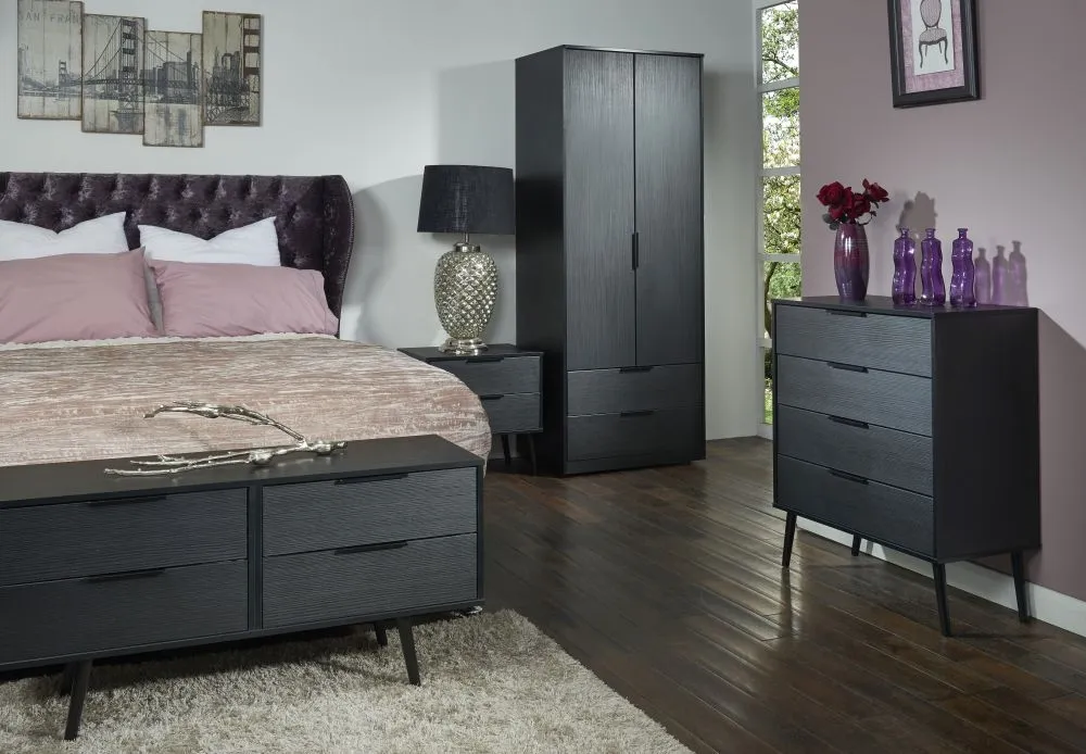 Hong Kong 4 Drawer Chest with Wooden Legs - Black