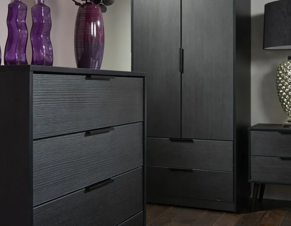 Hong Kong 4 Drawer Chest with Wooden Legs - Black