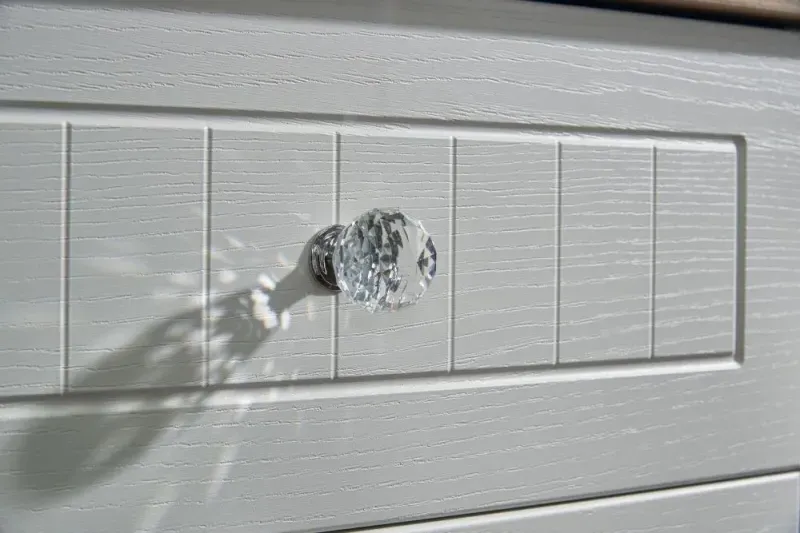 Vienna 3 Drawer Deep Chest - Porcelain