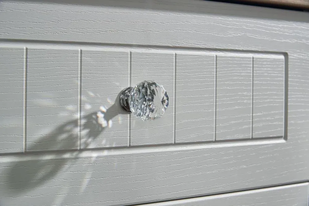 Vienna 4 Drawer Chest - Porcelain