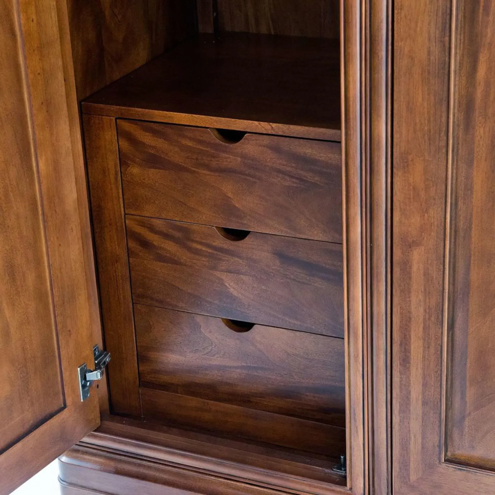 Antoinette 3 Door Triple Wardrobe - Dark Cherrywood