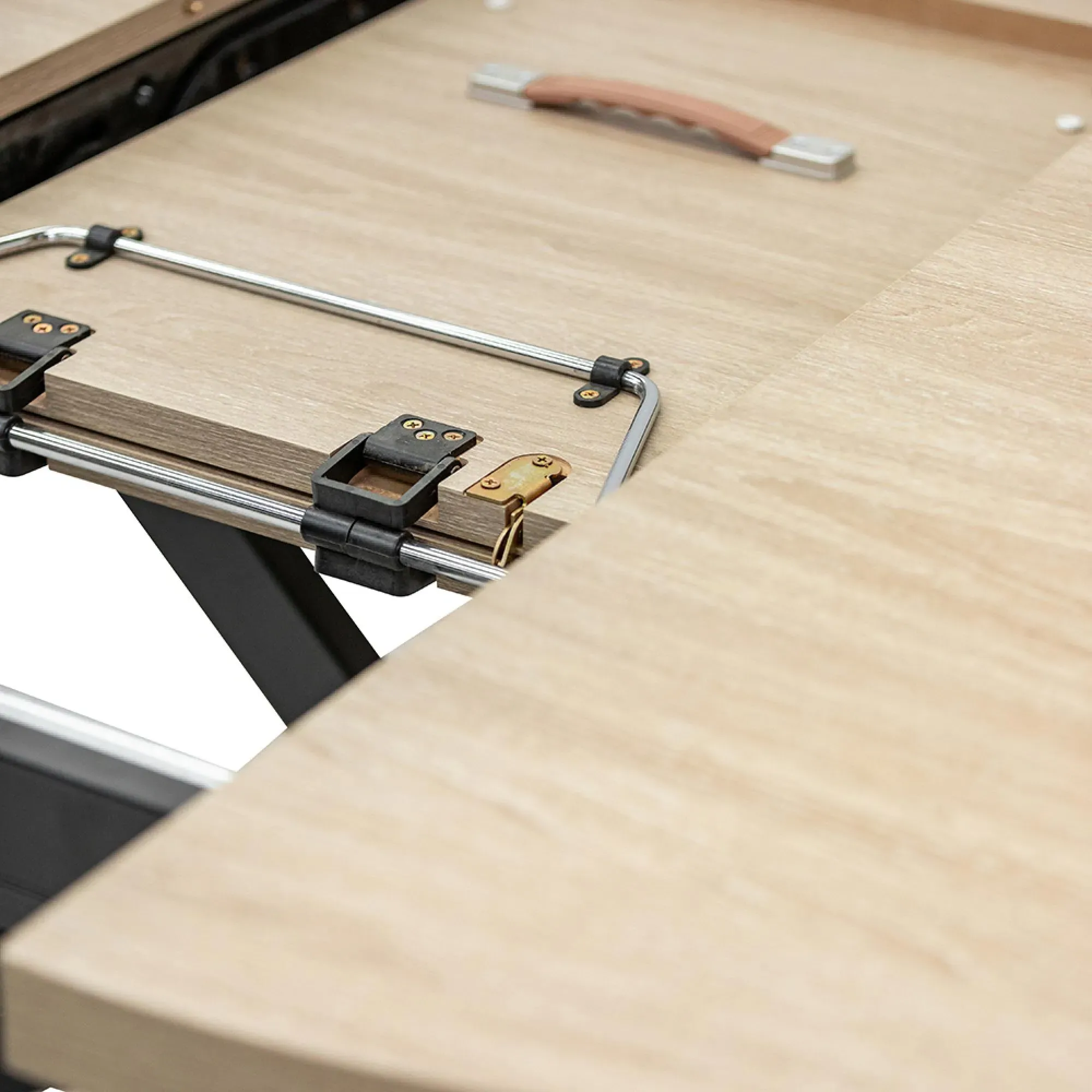 Dalton Round Extending Dining Table with Spider Legs - Light Oak