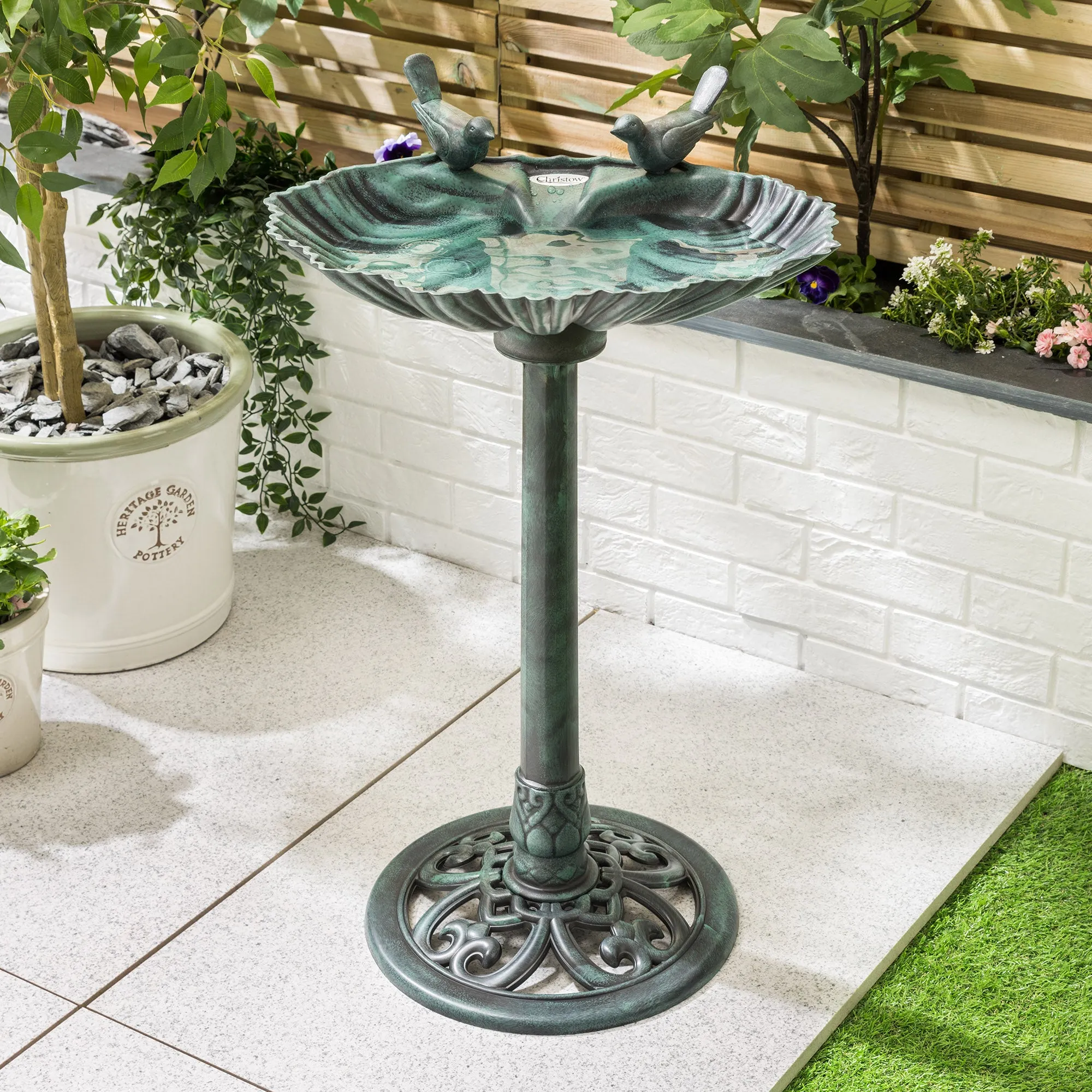 Resin Clamshell Bird Bath - Resin product