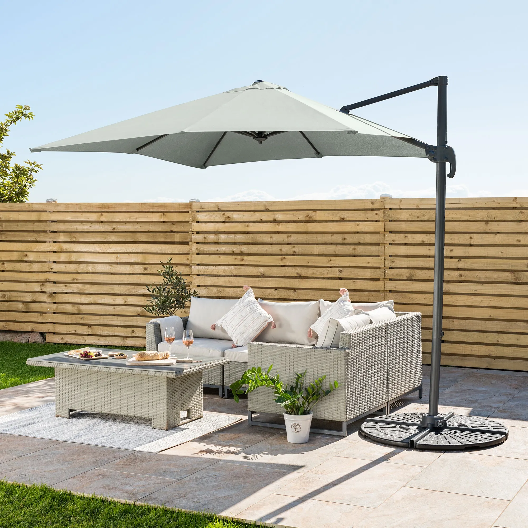 Roma Cantilever Parasol - 2.5m product