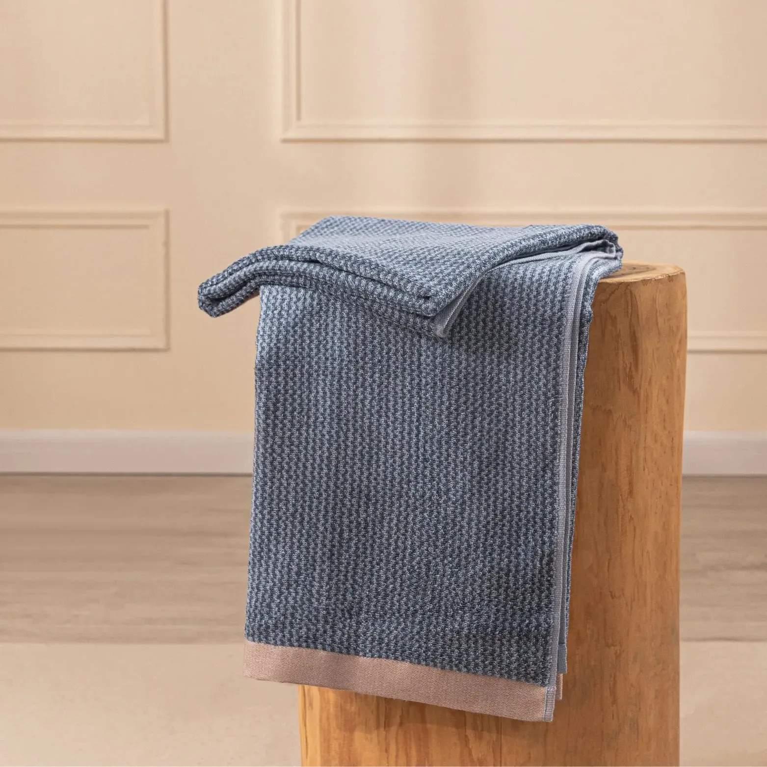Chevron Pattern Bath Towel - Blue, Bamboo product
