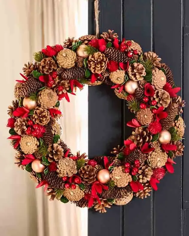 Canterbury Christmas Wreath 50cm product
