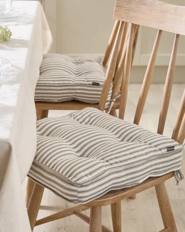 Pyreneés Set of 2 Seat Cushions - Grey Stripe product