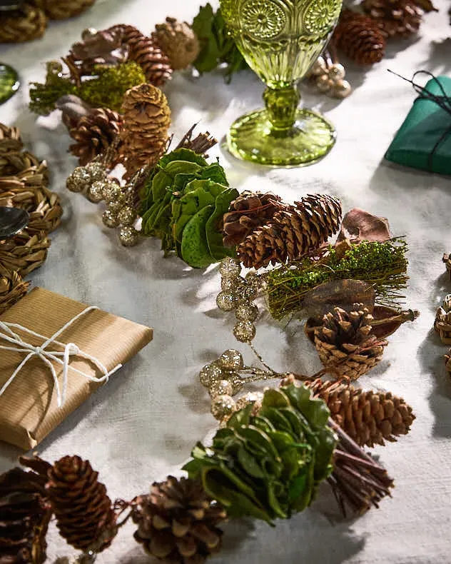 Woodland Walk Natural Christmas Garland - 120cm product