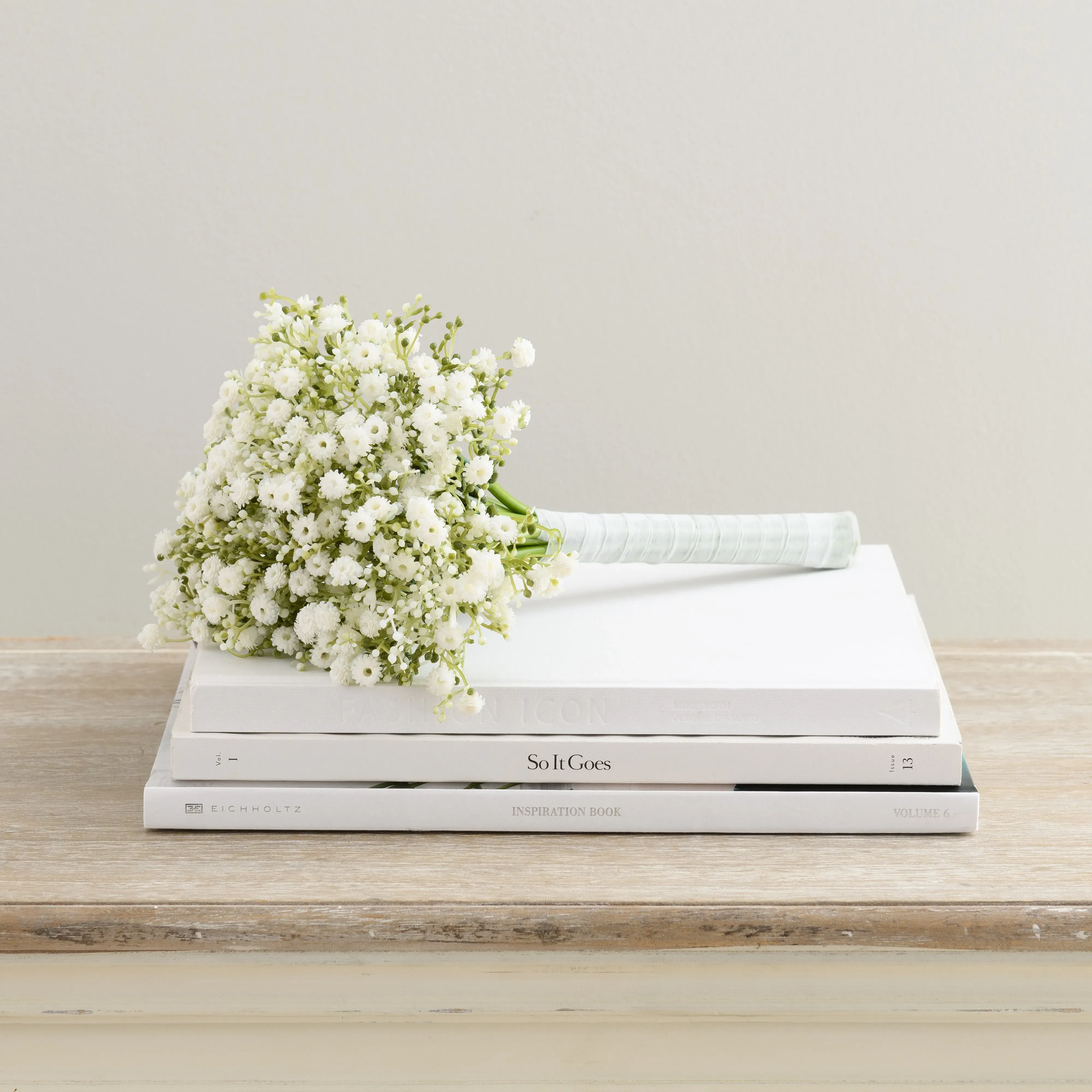 30cm-million-star-gypsophilia-bundle-white-white image