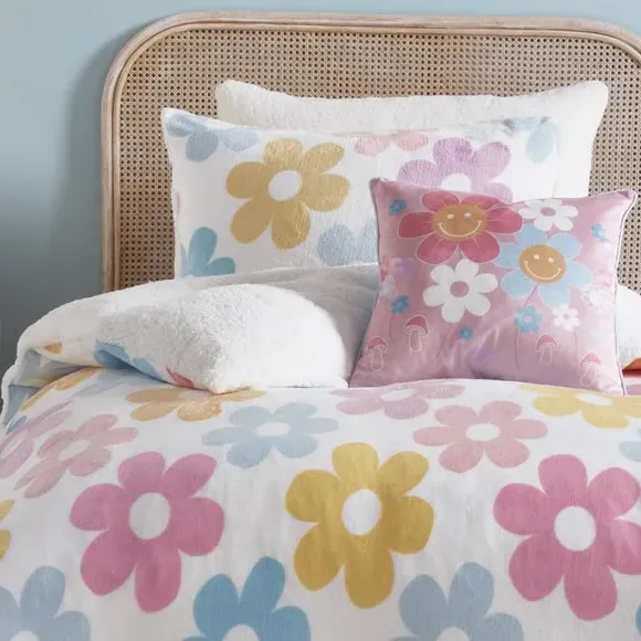 Retro Flowers Duvet Cover & Pillowcase Set - Multicolour, Fleece alternate view