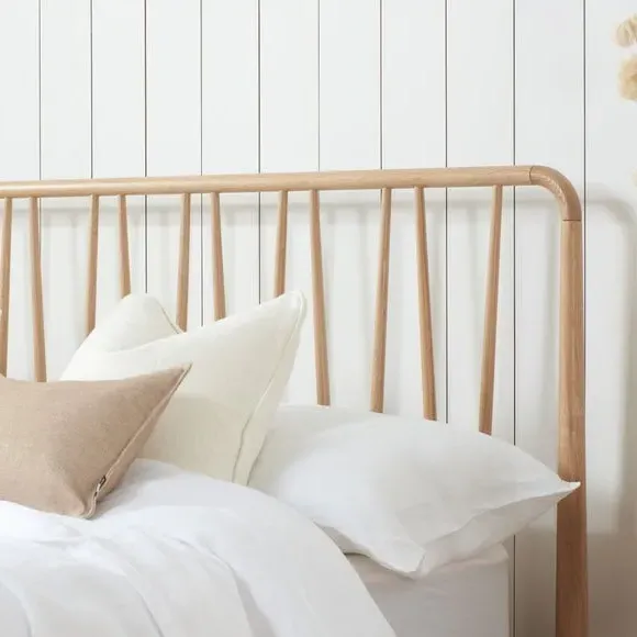 Jesper Bed Frame with Spindle Headboard - Brown, Oak Effect alternate view