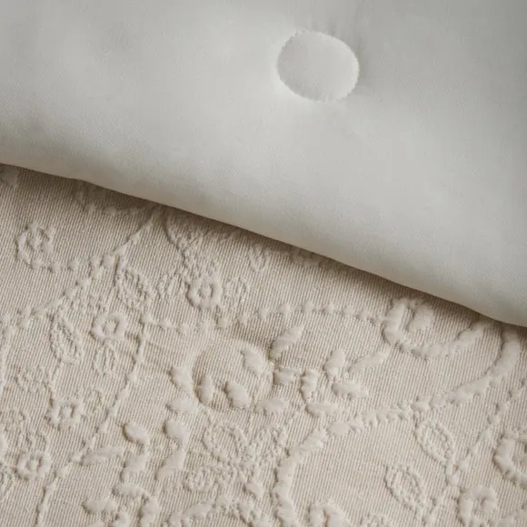 Amelia Jacquard Bedspread - Cream alternate view