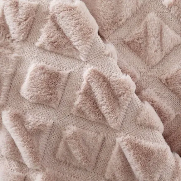 Cosy Diamond Throw Blanket - Blush, Polyester alternate view