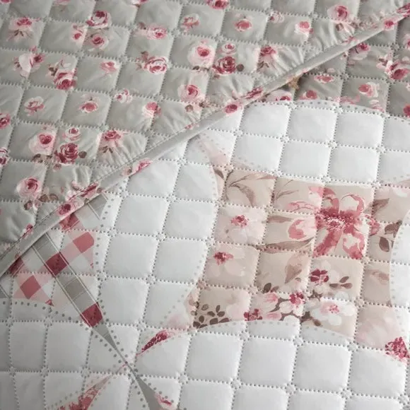 Pinsonic Patchwork King Size Bedspread - Green alternate view