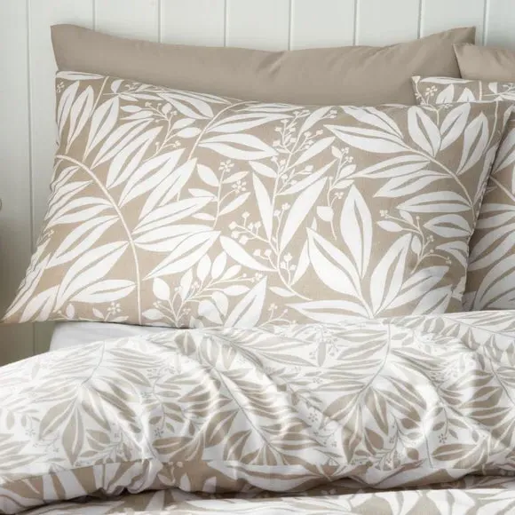 Sorrel Leaves Reversible Duvet Cover Set - Natural, Cotton Blend alternate view