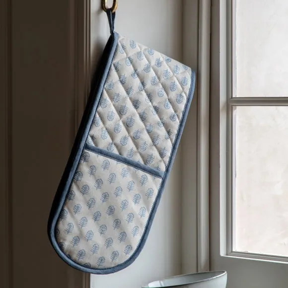 Eloise Floral Stamp Double Oven Glove - Blue, Cotton product