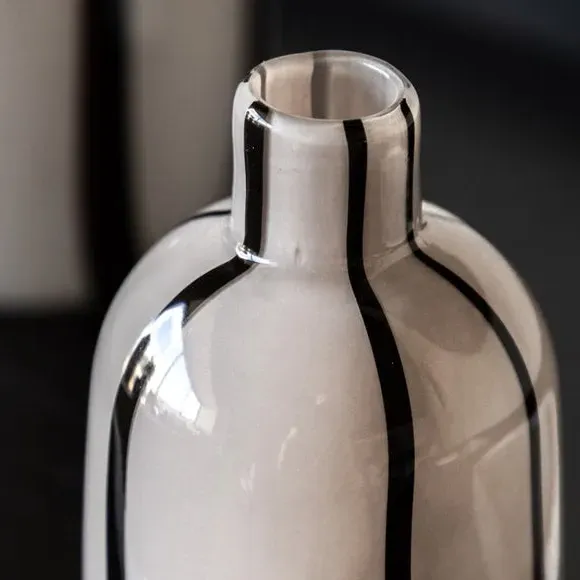 Linea Set of 2 Monochrome Stripe Glass Vases - White alternate view