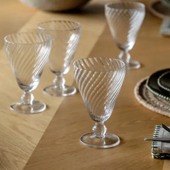 Set of 4 Swirl Wine Glasses - Clear Glass