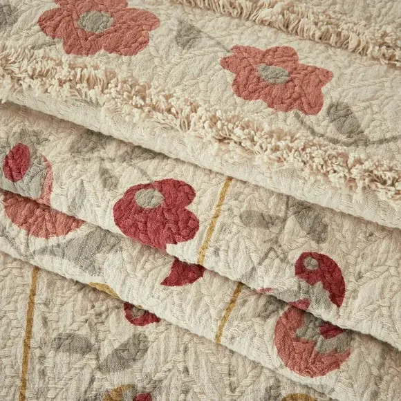 King Size Tufted Bedspread - Multicolor, Matelassé alternate view