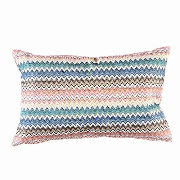 Rectangular Cushion with Zig Zag Print - Multicolor alternate view
